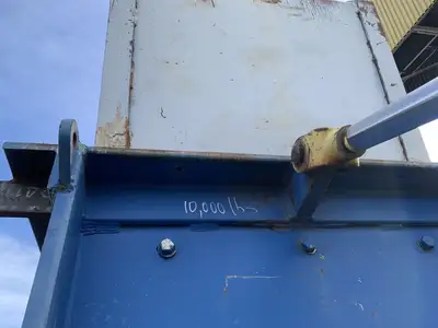 400 hp Hogger w/ Infeed & Outfeed Conveyor