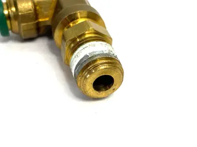 USED PARKER PRESTOLOK PUSH-TO-CONNECT SWIVEL ELBOW FITTING 5/16" OD X 1/4"