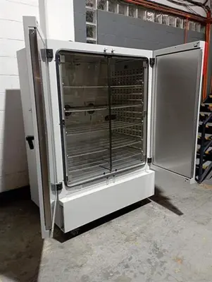 Binder KBF-720 Humidity test Chamber