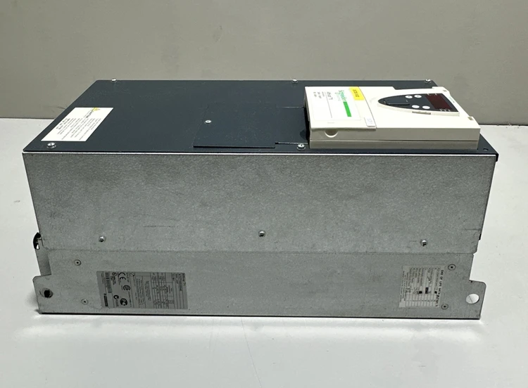 Used Schneider Electric ATV71HD30N4Z Variable Speed Drives Indiana US | J&J Industrial Supply #1303668