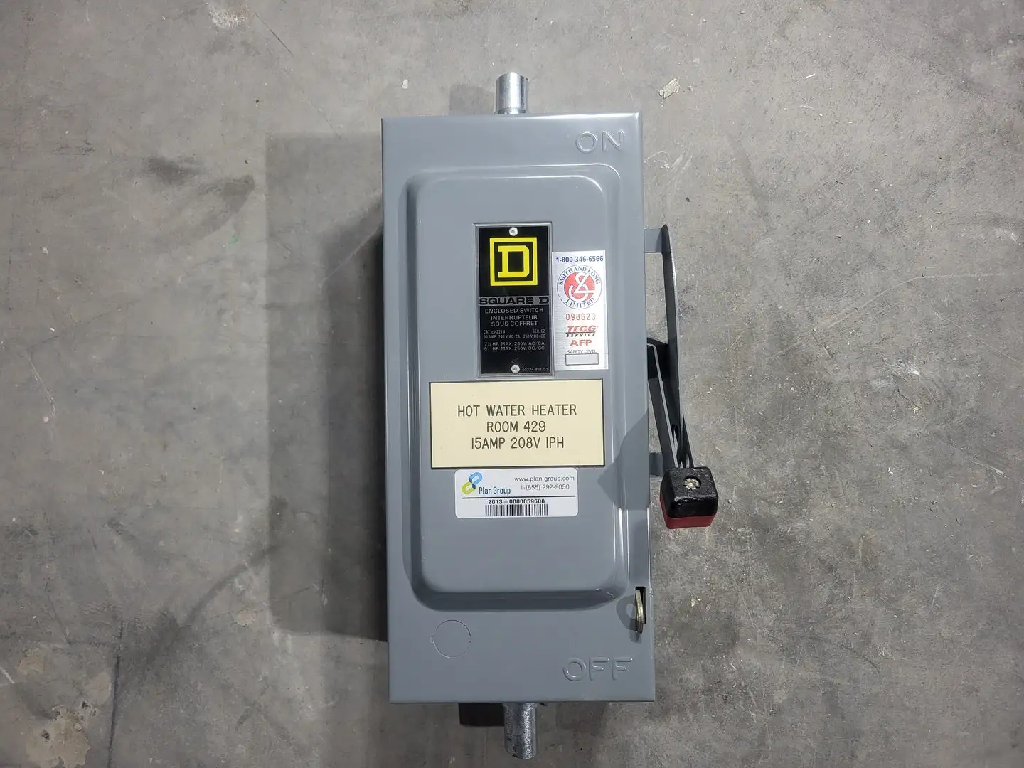 USED SQUARE D CH221N