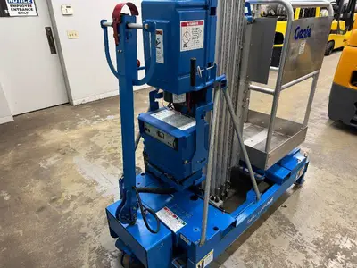 2000 Genie IWP20 Man Lift