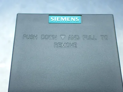 NEW SIEMENS 6SL32101KE132UF2