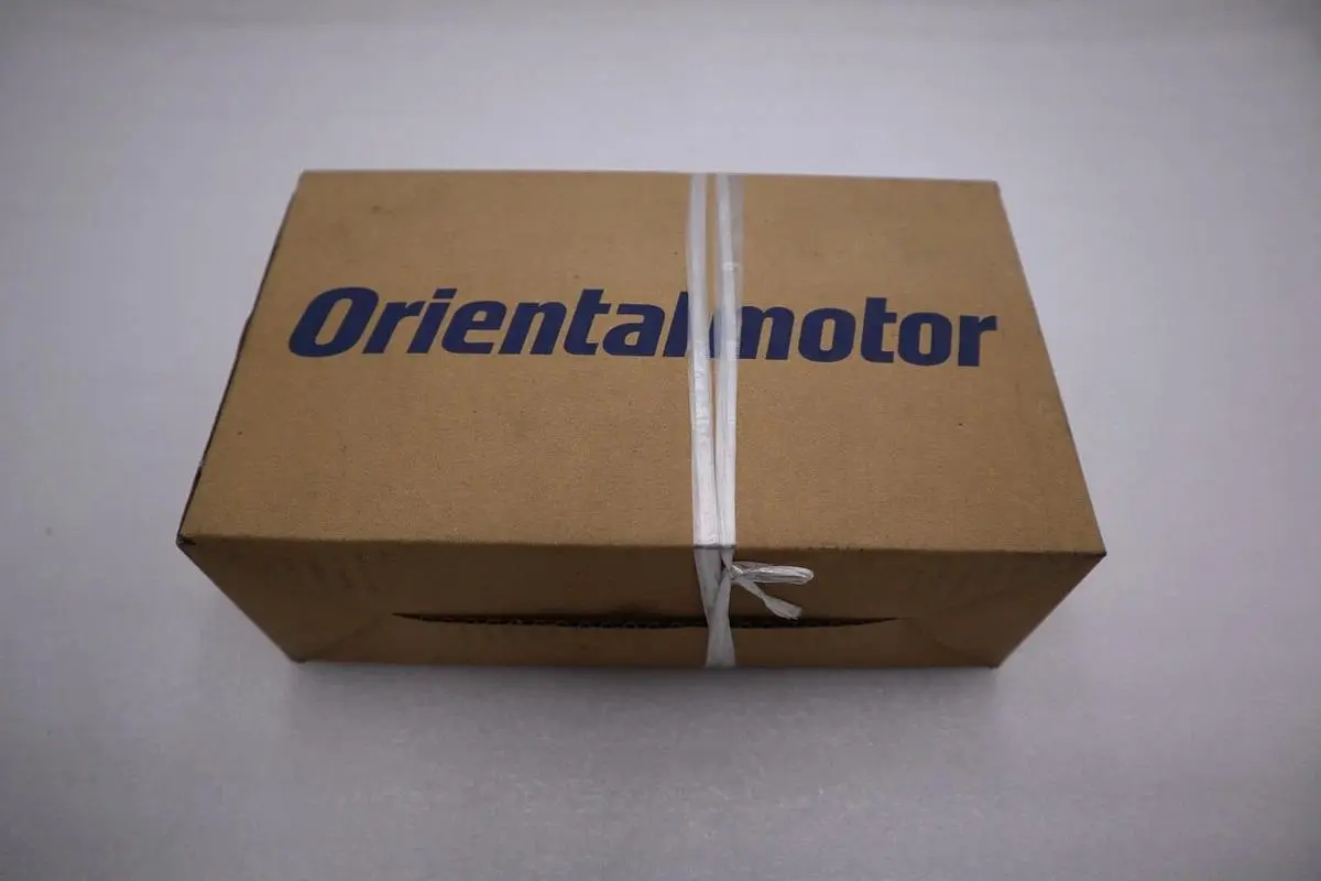NEW IN BOX Oriental Motor 2IK6GN-AWTU Induction Motor STOCK H403