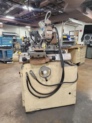 Used 1978 Cincinnati-Milacron #2MT, 1978, TILT WHEEL, RADIUS ATT., TAILSTOCKS, Tool & Cutter Grinders New Jersey US | Machinery Values #302749