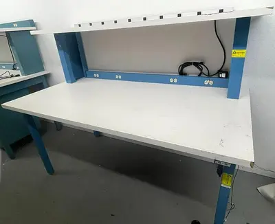 WORKBENCH WITH ANIT STATIC WORK STATION BY 3M