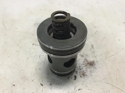 USED VICKERS 25-D10-30