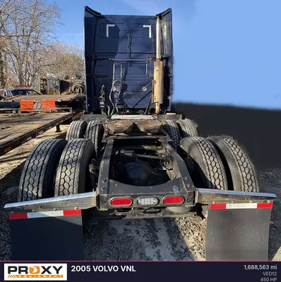 Used 2005 VOLVO VNL Conventional trucks New Jersey US | Proxy Equipment #1425980