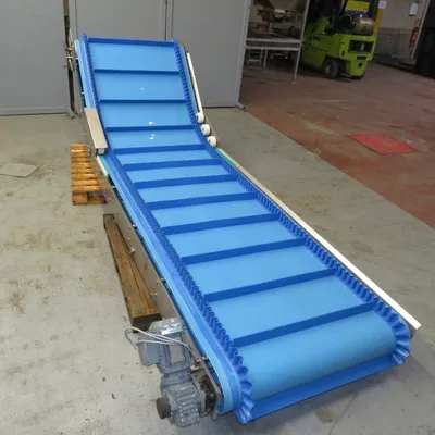_UNKNOWN_ 840 x 3050 MM Belt elevator conveyor | Perry Equipment (1)