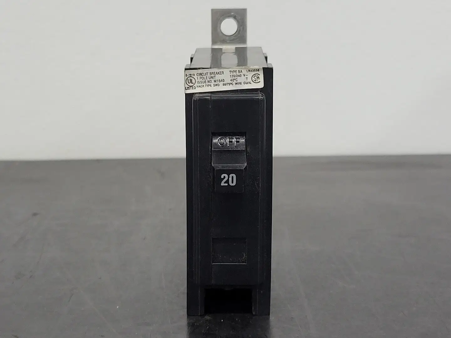 USED CUTLER-HAMMER BA120