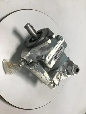 USED NACHI PVS-0B-8N3-E22
