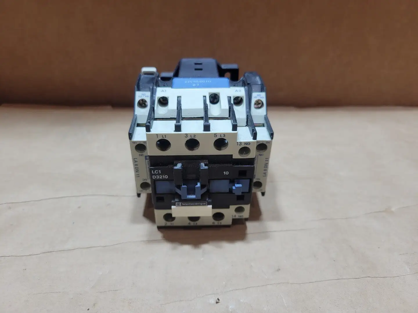 USED TELEMECANIQUE LC1D3210