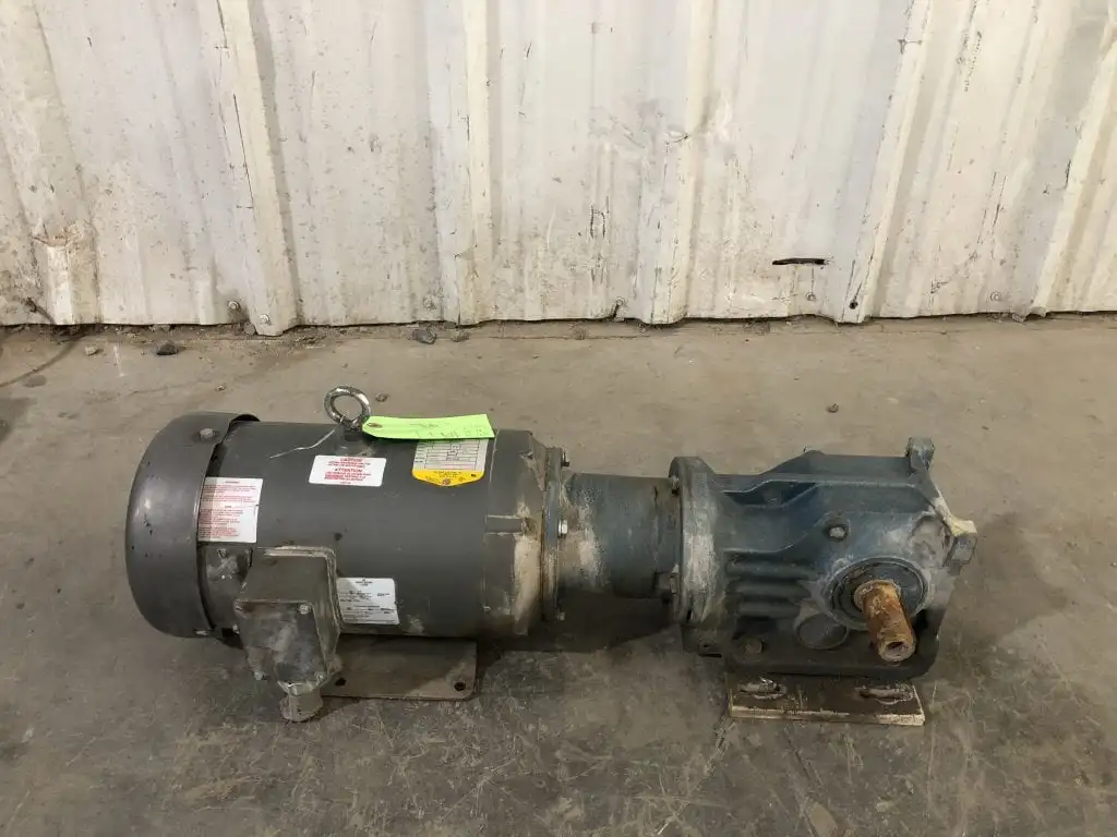 Sew-Eurodrive K47LP145 Gear Drive / Speed Reducer 1.5HP 1750RPM 29.32:1 3PH