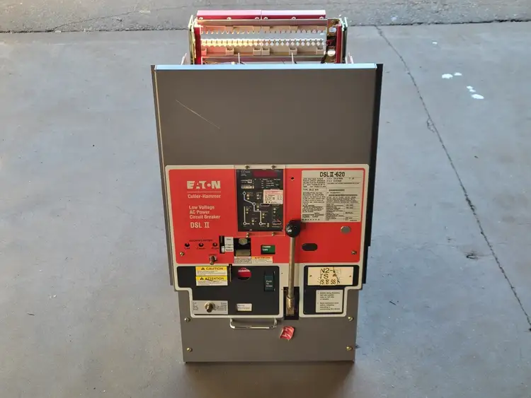 Used 2005 CUTLER-HAMMER DSLII-620 Switchgears British Columbia CA | Lenmark #242508