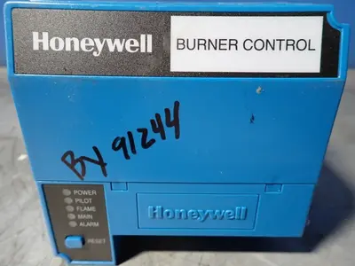 USED HONEYWELL RM7890A1015