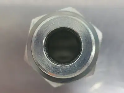 Hydraulic Adapter M-16 ORB X M-12 ORB 1" x 3/4" (Bag of 5)