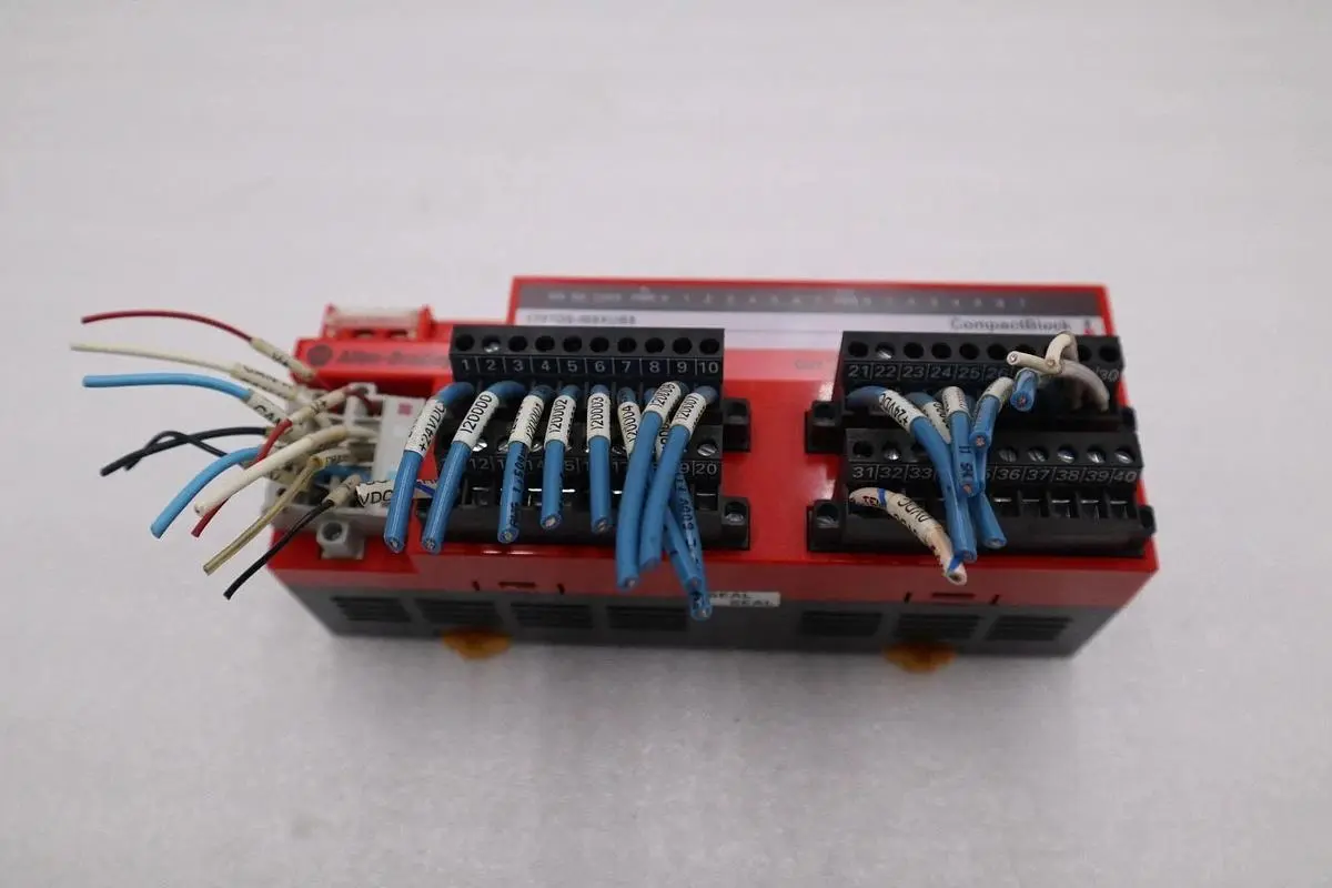 AB ALLEN BRADLEY 1791DS-IB8X0B8 I/O MODULE STOCK H1814