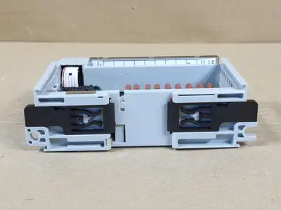 NEW ALLEN-BRADLEY 1769-IA16