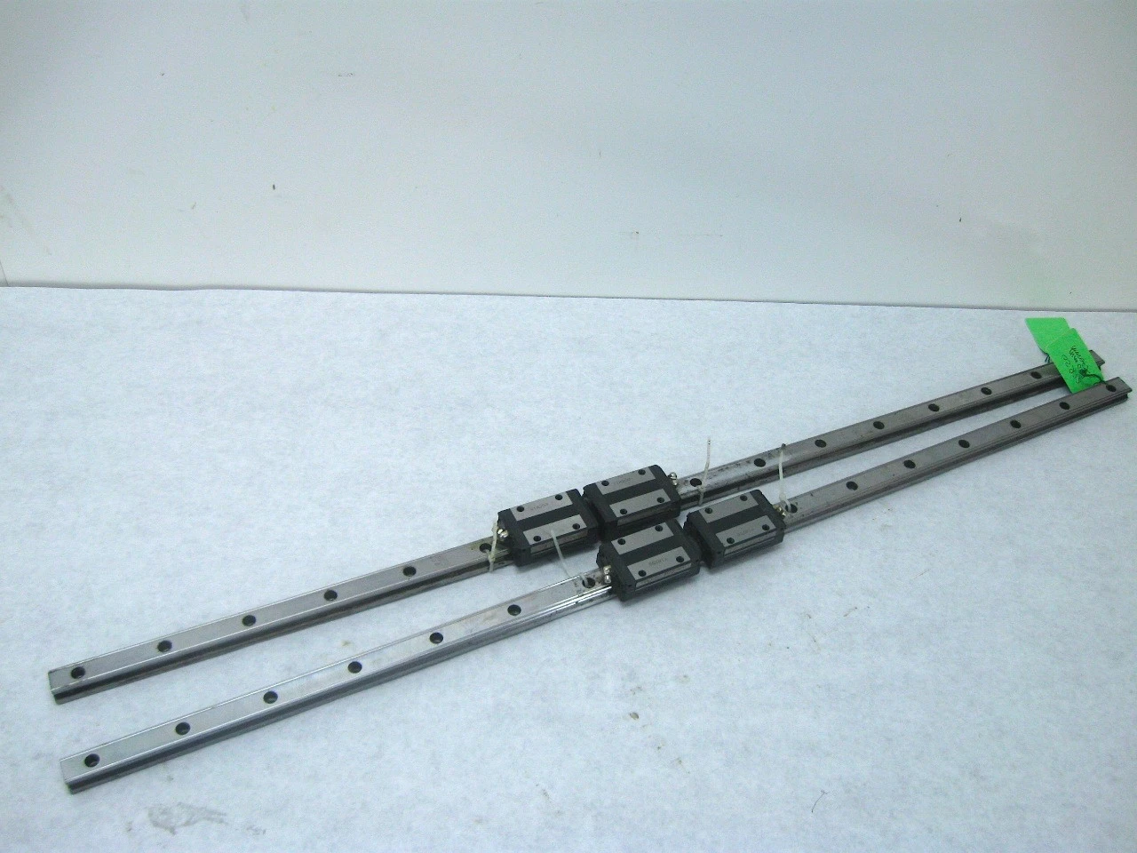 THK SSR20 Caged Ball Bearing Block 65x40x20mm and Linear Rails 940 mm Set of 2