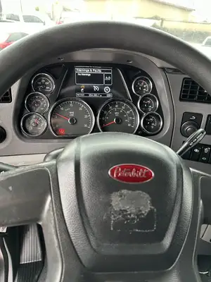 Used 2017 PETERBILT 579 Tractors & Trailers Texas US | MCO Truck & Equipment #1513213