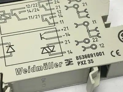 USED WEIDMÜLLER RELAY MODULE 24VDC 8A RCL424024 W/ 8536691001 BASE