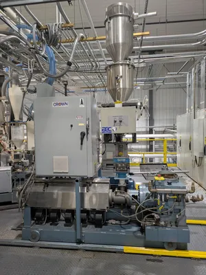 CROWN 1.5" extruder Extruders, Low Boy 0" - 1.5""" | Mark One Machinery (3)