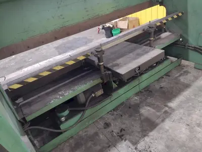 250 TON X 12' ACCURPRESS MODEL #725012 HYDRAULIC PRESS BRAKE: YOBRO #24251