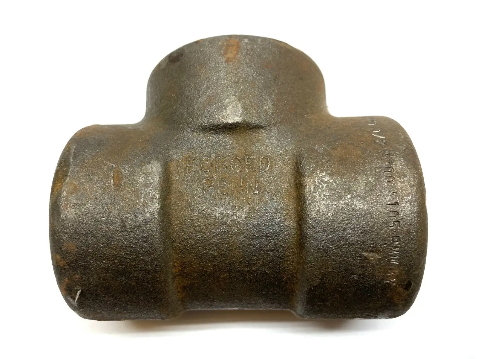 USED PENN THREADED PIPE REDUCING TEE 2000 LBS FORGED STEEL