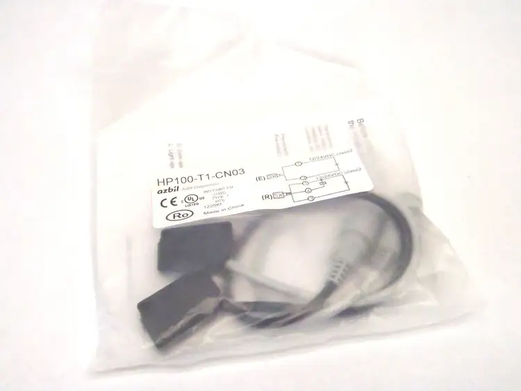Used AZBIL YAMATAKE PHOTOELECTRIC SENSOR SET Photoelectric Sensors | Maverick Industrial Sales #1109328