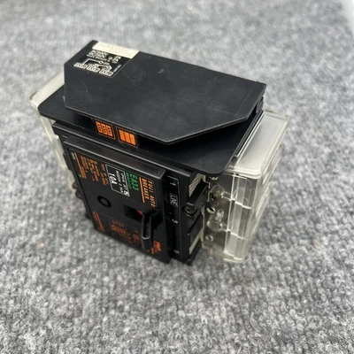 Used Fuji EA33 10A Circuit Breakers California US | Davliegogo LLC #1706362