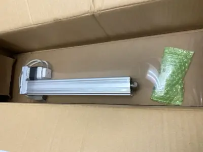 NEW SMC LEY25B-200L ROD TYPE ELECTRIC ACTUATOR