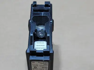 USED SCHNEIDER ELECTRIC CHOM115