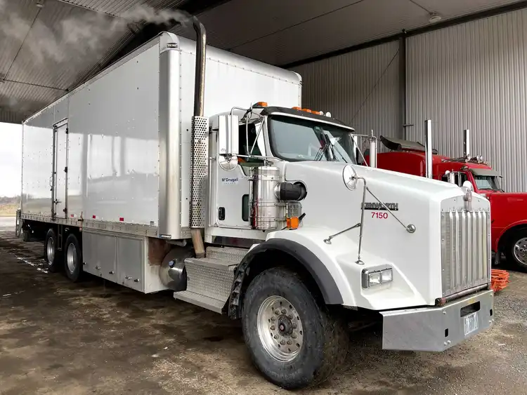 Used 2011 KENWORTH T800 Misc Industrial Equipment Ontario CA | Aucto #481938