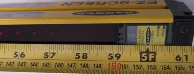 NEW BANNER SLSR30-1500Q8 LIGHT CURTAIN EMITTER 111970 SLSR301500Q8
