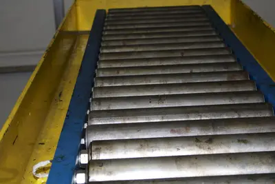 14" X 60" LEWCO POWERED ROLLER CONVEYOR