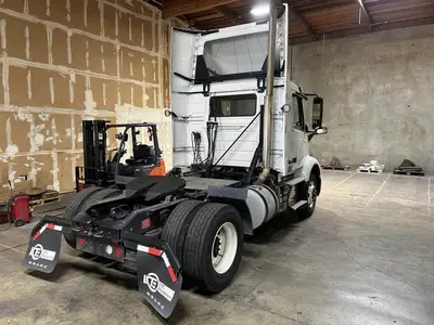 Used 2021 VOLVO VNR42T300 Conventional trucks California US | Ben Kaplan Equipment #1402920