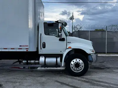 Used 2020 INTERNATIONAL MV Box trucks Florida US | Truck and Van Outlet #1509220