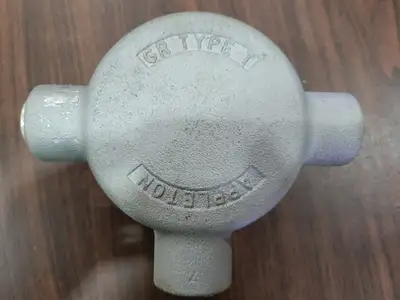 USED CROUSE-HINDS GUAT26