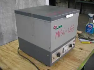 VWR Scientific centrifuge Extrusion Lines, Lab Equipment | Mark One Machinery (3)