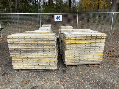 Used MIXED LOT OF VARIOUS SIZED CONCRETE FORMS Misc Construction Attachements Michigan US | Miedema Asset Management Group #1579276