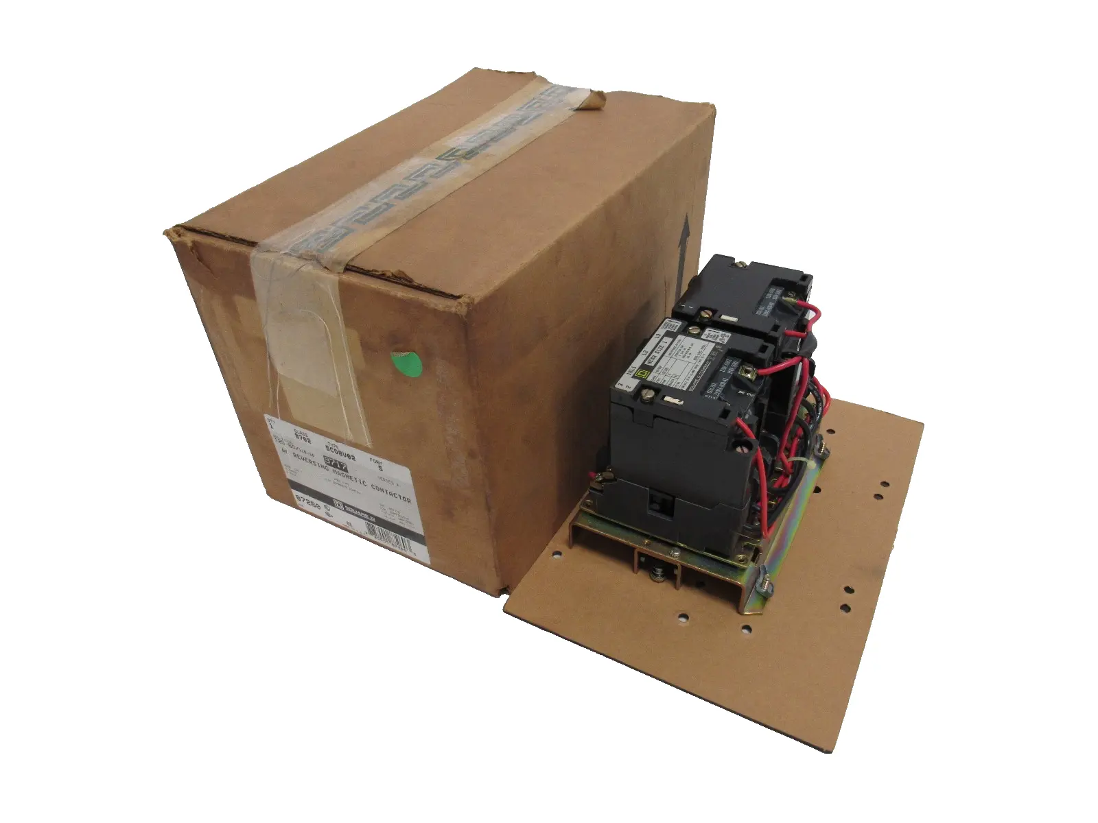 NEW SQUARE D 8702-SCO8V02S CONTACTOR SIZE 1 SER.A 8702SCO8V02S