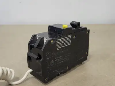 USED SQUARE D QO260