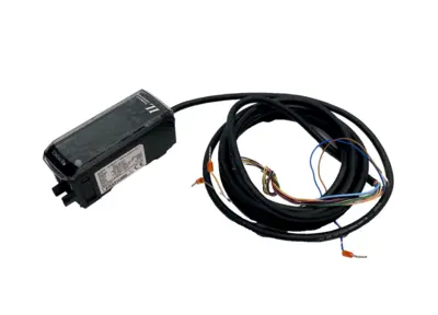 Used KEYENCE Multi-Function Laser Sensor Amplifier Unit DIN-Rail Mount Type Sensors Michigan US | Maverick Industrial Sales #1398270