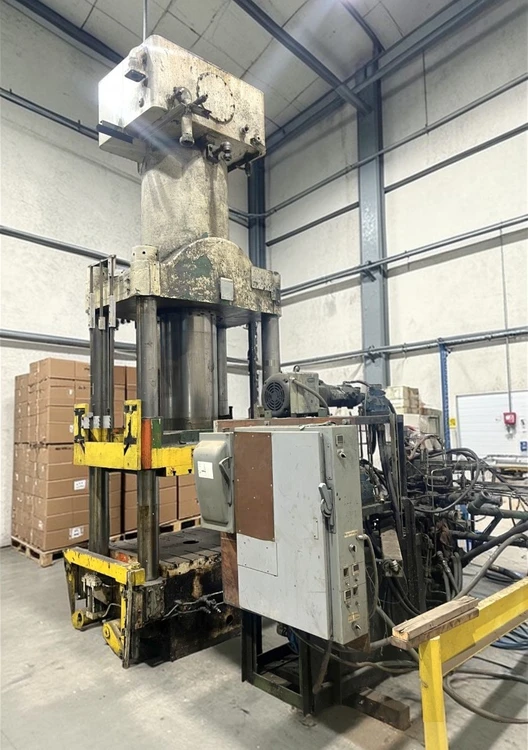 Used TRINKS HYDRAULIC PRESSES / LAWTON PRESS COMPANY TRINKS CUSTOM PRESS Hydraulic Presses | Alma Machinery #899331