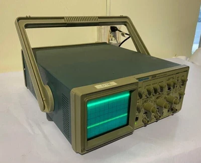 Tektronix Oscilloscope Oscilloscopes & Vectorscopes | Amiron Machinery (1)