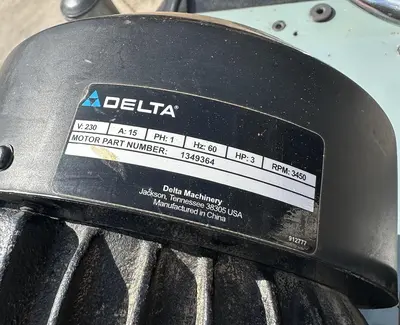 USED 2001 DELTA DC-380