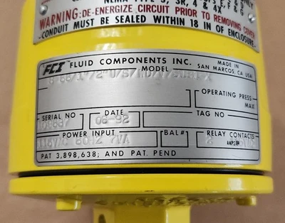 NEW Fluid Components 8-66/1"/2"U/S/WD/V/5181-X