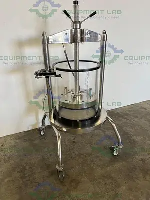 USED MILLIPORE QUIKSCALE QS450-1090 ACRYLIC CHROMATOGRAPHY COLUMN 450 X 550, 84 LITER