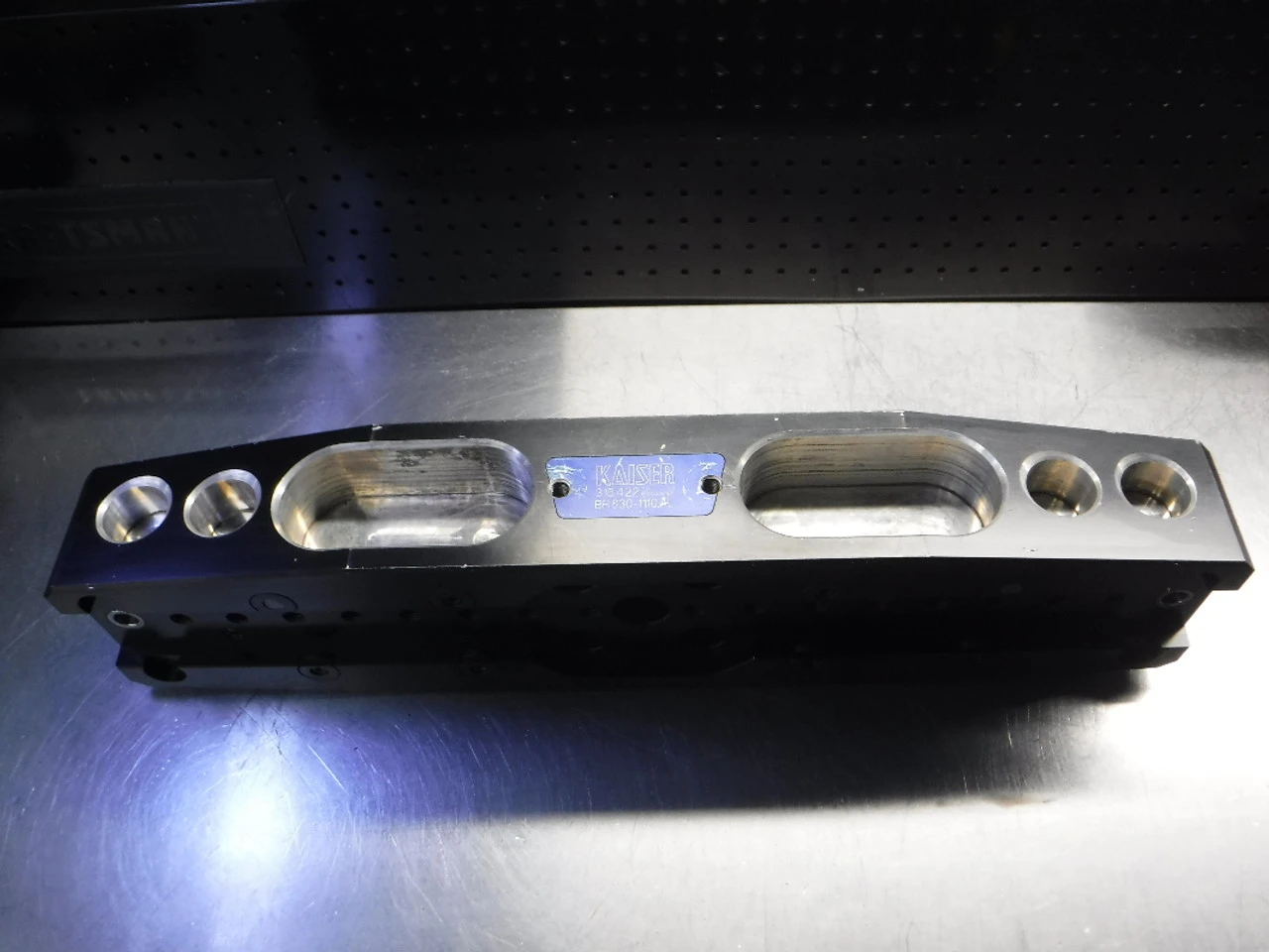 Kaiser 830mm - 1110mm Aluminum Bridge Bar BR830-1110 10.318.422 (LOC2023D)