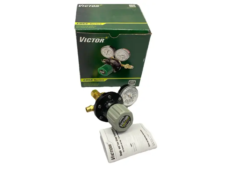 Used VICTOR EDGE SERIES CARBON DIOXIDE REGULATOR 0781-5201 Regulators Michigan US | Maverick Industrial Sales #1093026